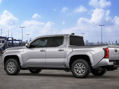 New 2025 Toyota Tacoma SR5 image 5