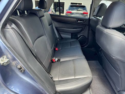 Used 2015 Subaru Outback 2.5i Limited AWD/4WD image 17