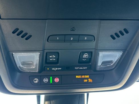 Used 2024 Chevrolet Blazer RS w/ Enhanced Convenience Package image 31