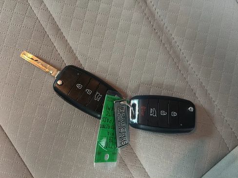Used 2017 Kia Sorento FWD w/ LX Convenience Package image 23