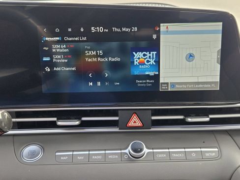 Certified 2025 Hyundai Elantra SEL FWD image 19