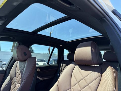 Certified 2023 BMW X5 xDrive40i w/ M Sport Package image 18