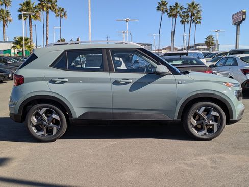 New 2026 Hyundai Venue SEL image 5