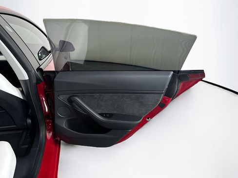 Used 2022 Tesla Model 3 image 29