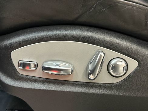 Used 2018 Porsche Macan S image 23