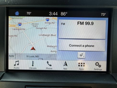 Used 2019 Ford F150 Lariat w/ Equipment Group 502A Luxury AWD/4WD image 17