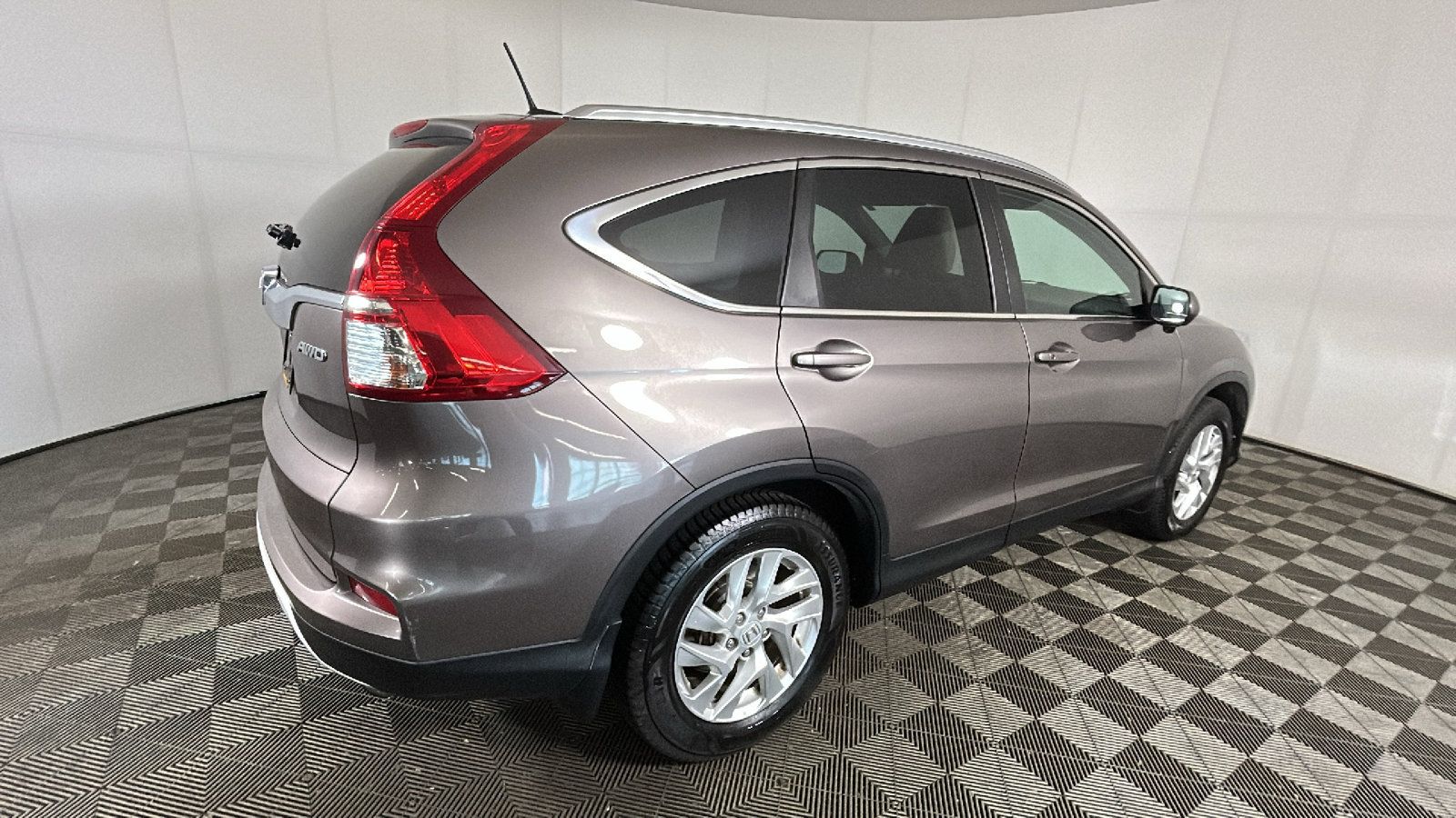Used 2015 Honda CR-V EX-L image 2