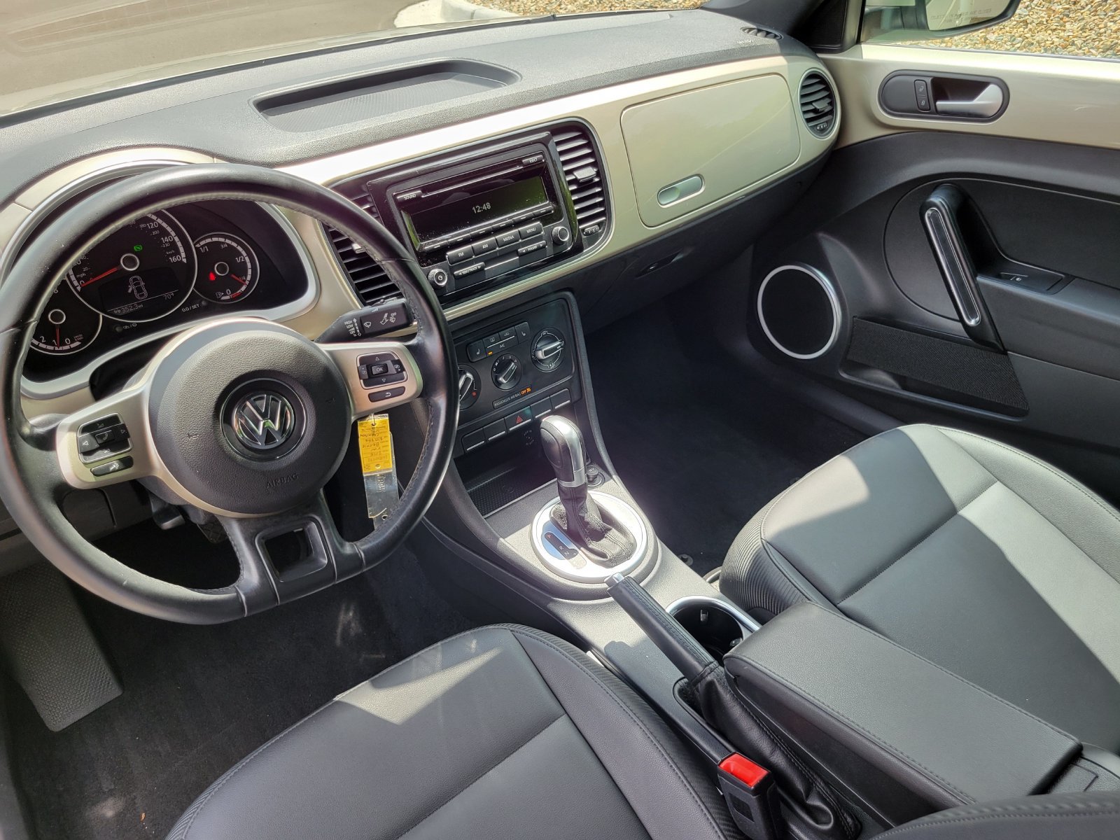 Used 2015 Volkswagen Beetle 1.8T FWD image 19