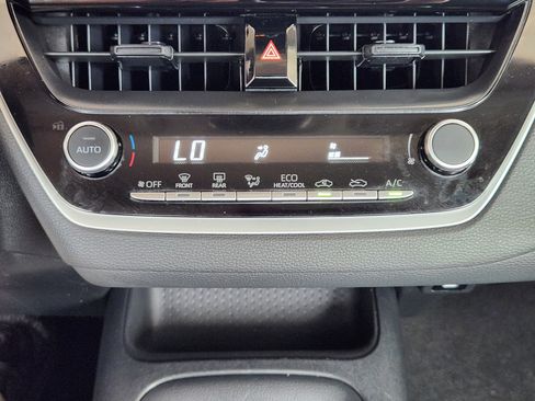Used 2024 Toyota Corolla LE FWD image 20