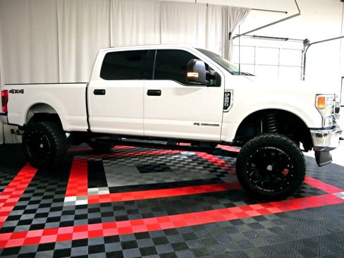 Used 2021 Ford F250 XLT image 7