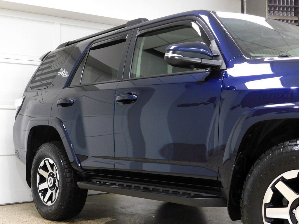 Used 2023 Toyota 4Runner TRD Off-Road Premium w/ Moonroof Package AWD/4WD image 7
