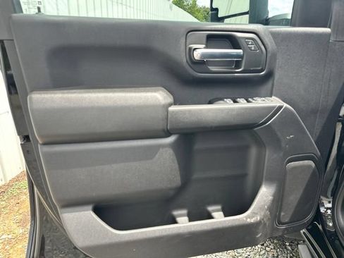 Used 2025 Chevrolet Silverado 2500 Custom w/ Custom Value Package AWD/4WD image 11