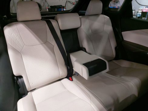 Used 2024 Lexus RX 350 Premium image 12