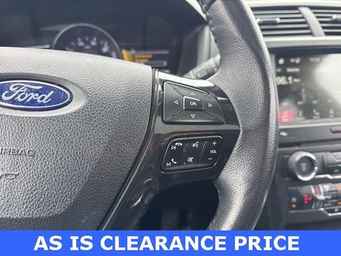 Used 2018 Ford Explorer XLT w/ Equipment Group 202A image 25