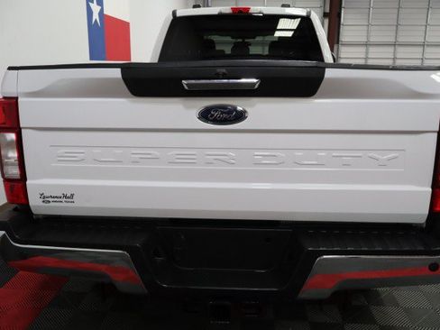 Used 2021 Ford F350 XLT w/ XLT Premium Package AWD/4WD image 23