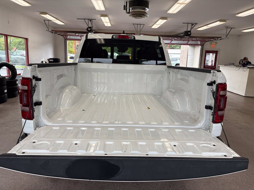 Used 2022 RAM 1500 Laramie w/ Off Road Group AWD/4WD image 32
