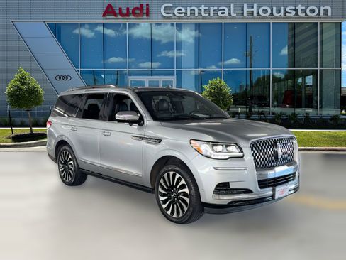 Used 2022 Lincoln Navigator Black Label image 7