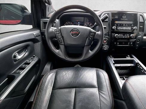 Used 2021 Nissan Titan PRO-4X w/ Pro-4x Convenience Package image 7