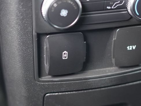 Used 2022 Ford Explorer XLT w/ Equipment Group 202A RWD image 35