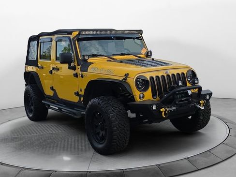 Used 2015 Jeep Wrangler Unlimited Sahara w/ Max Tow Package image 7