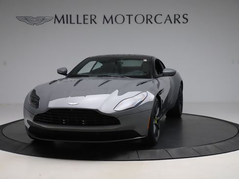 Used 2020 Aston Martin DB11 AMR RWD image 2