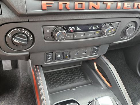 New 2025 Nissan Frontier PRO-4X w/ Pro Premium Package image 21