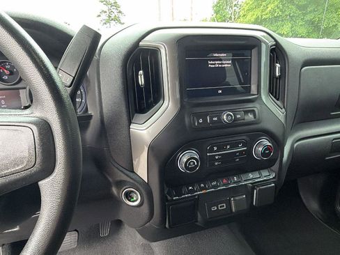 Used 2022 Chevrolet Silverado 1500 Custom Trail Boss w/ LPO, Dark Essentials Package AWD/4WD image 26