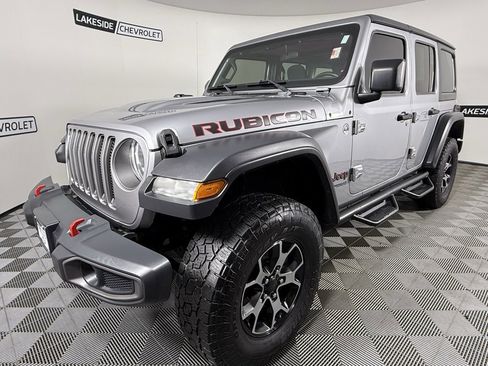 Used 2018 Jeep Wrangler Unlimited Rubicon w/ Cold Weather Group image 2
