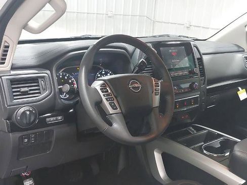 Certified 2024 Nissan Titan SV w/ SV Convenience Package AWD/4WD image 15
