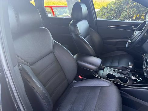 Used 2020 Kia Sorento SX AWD/4WD image 29