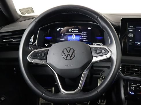 Used 2025 Volkswagen Jetta Sport FWD image 7