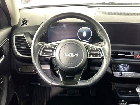 Certified 2025 Kia Seltos SX image 14