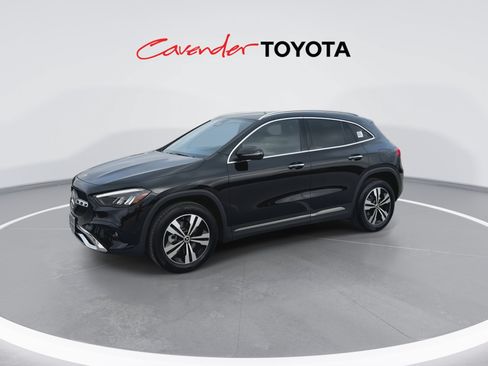 Used 2025 Mercedes-Benz GLA 250 image 4