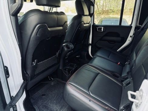 Used 2024 Jeep Gladiator Rubicon AWD/4WD image 20