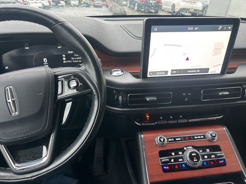 Used 2023 Lincoln Aviator Reserve w/ Equipment Group 201A image 10