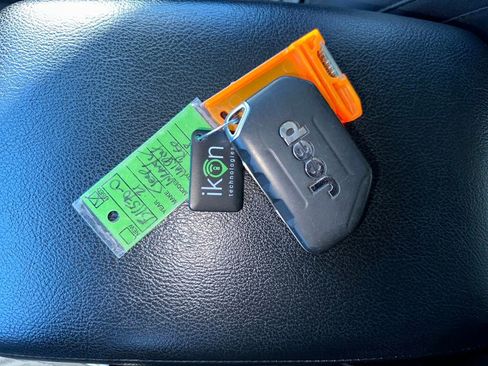 Used 2021 Jeep Wrangler Unlimited Willys image 29