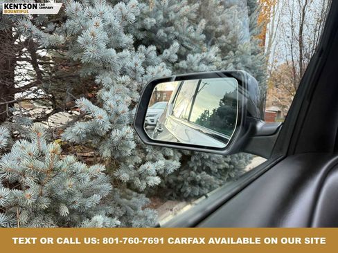 Used 2021 Chevrolet Traverse Premier w/ Redline Edition image 23