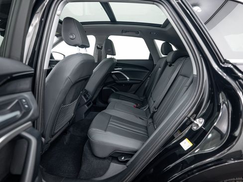 Used 2025 Audi Q5 Premium w/ Convenience Package AWD/4WD image 14