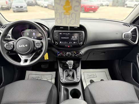 Used 2024 Kia Soul LX w/ Option Group 015 FWD image 12