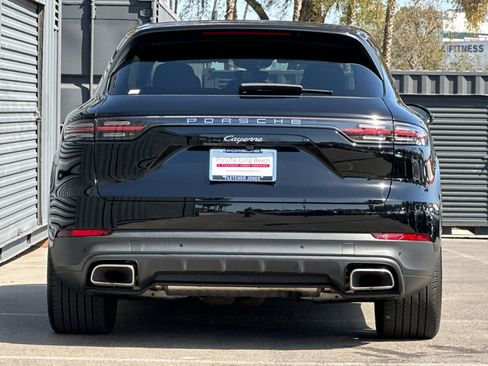 Certified 2022 Porsche Cayenne Coupe AWD/4WD image 7