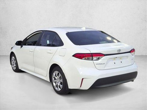 Used 2026 Toyota Corolla LE FWD image 7