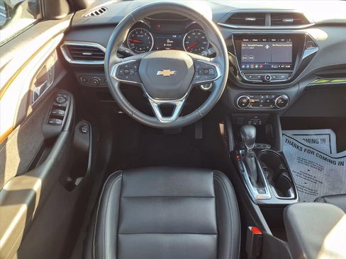 Used 2021 Chevrolet TrailBlazer ACTIV w/ Sun and Liftgate Package image 3