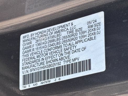 Certified 2025 Honda Pilot Black Edition image 37
