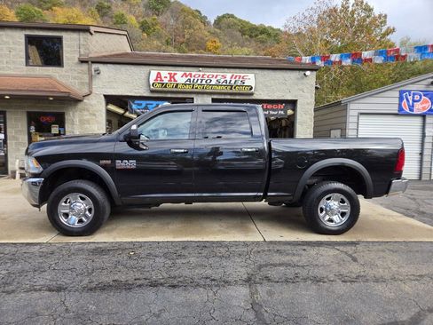 Used 2018 RAM 2500 SLT w/ Snow Chief Group image 5
