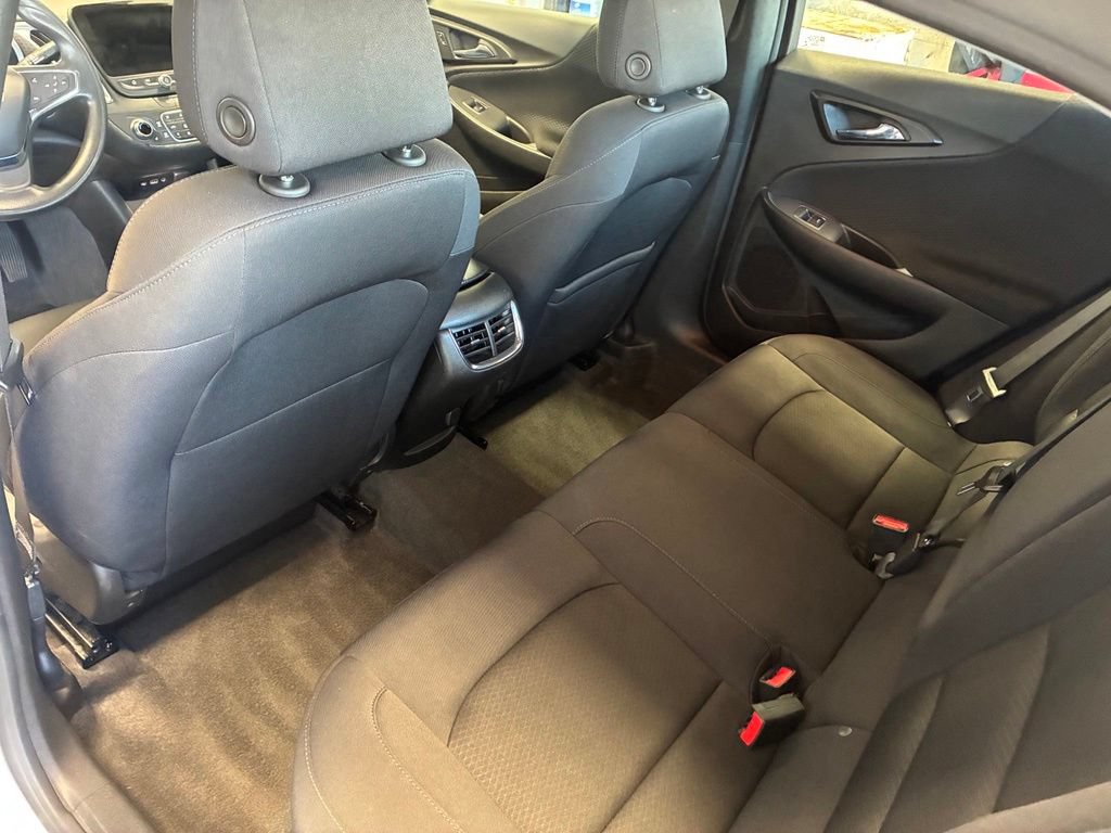 Used 2024 Chevrolet Malibu LT FWD image 32