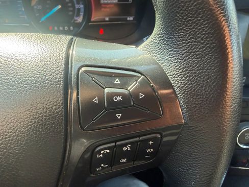 Used 2019 Ford Explorer XLT w/ Equipment Group 202A AWD/4WD image 15