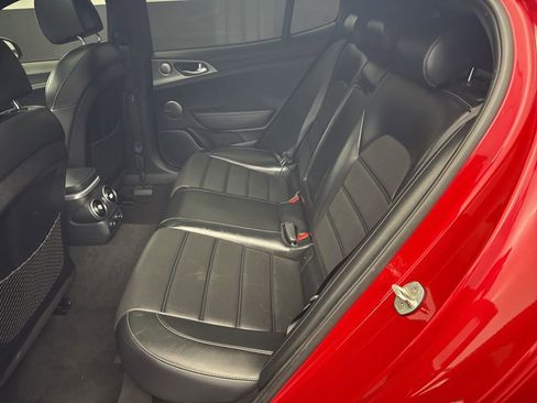 Used 2018 Kia Stinger GT2 AWD/4WD image 14