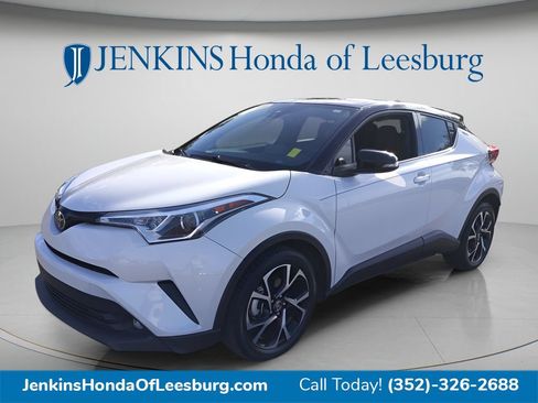 Used 2019 Toyota C-HR Limited FWD image 7