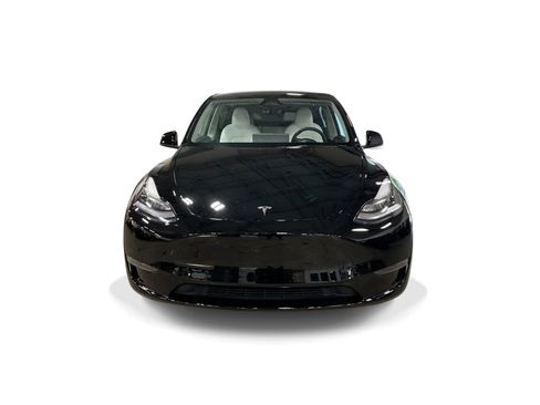 Certified 2023 Tesla Model Y AWD image 2
