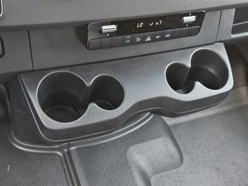 Used 2023 Mercedes-Benz Sprinter 3500 image 27